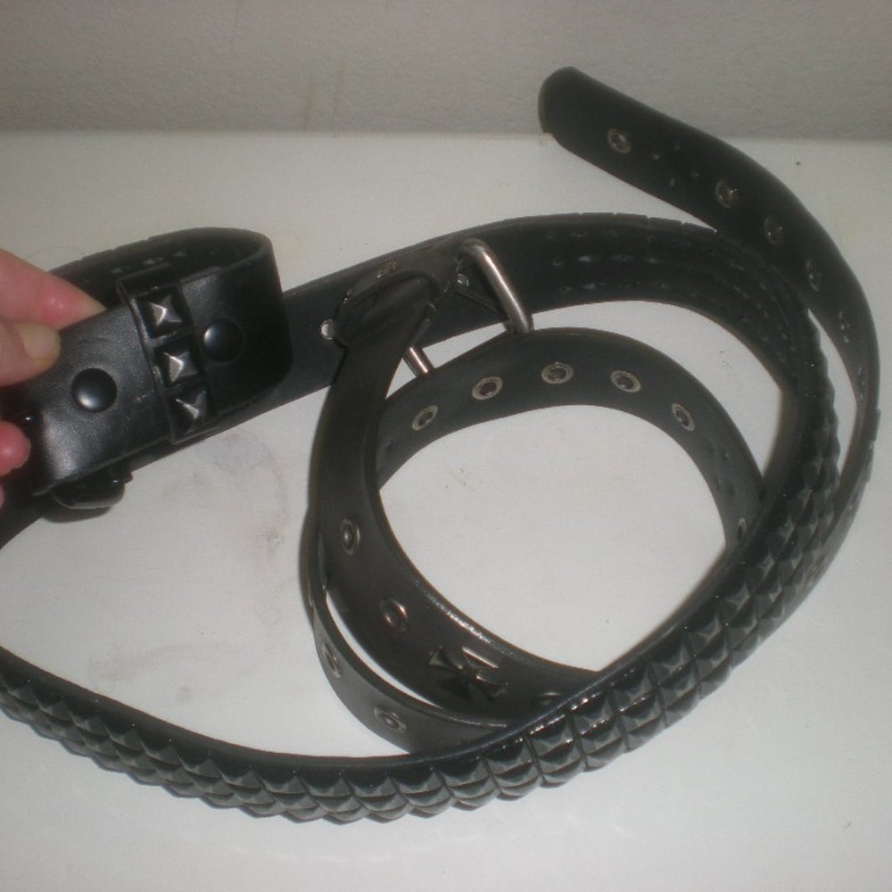 LOT OF 2      Black     Belts   Size   34-38  NO NAME